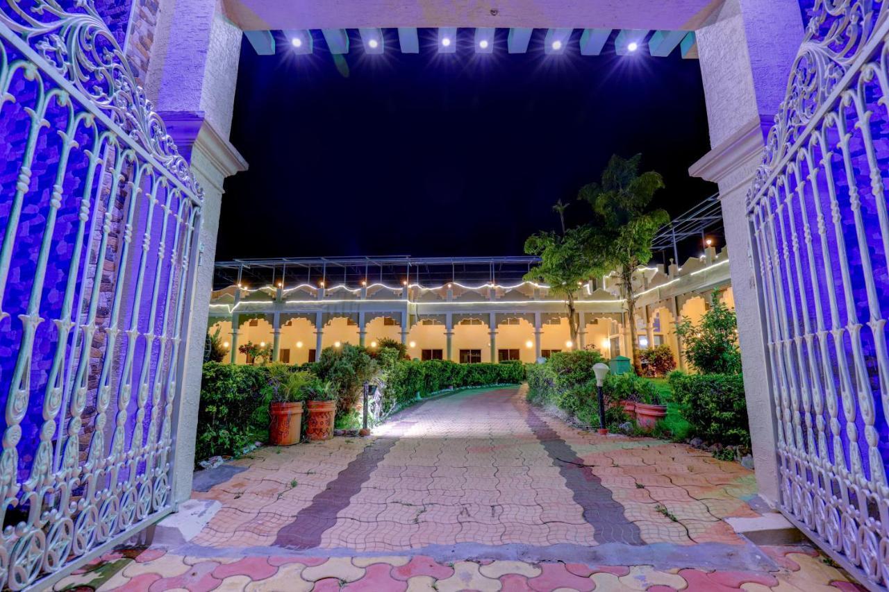 Royal Garden Brindavan Resort Krishnarajasagara Buitenkant foto